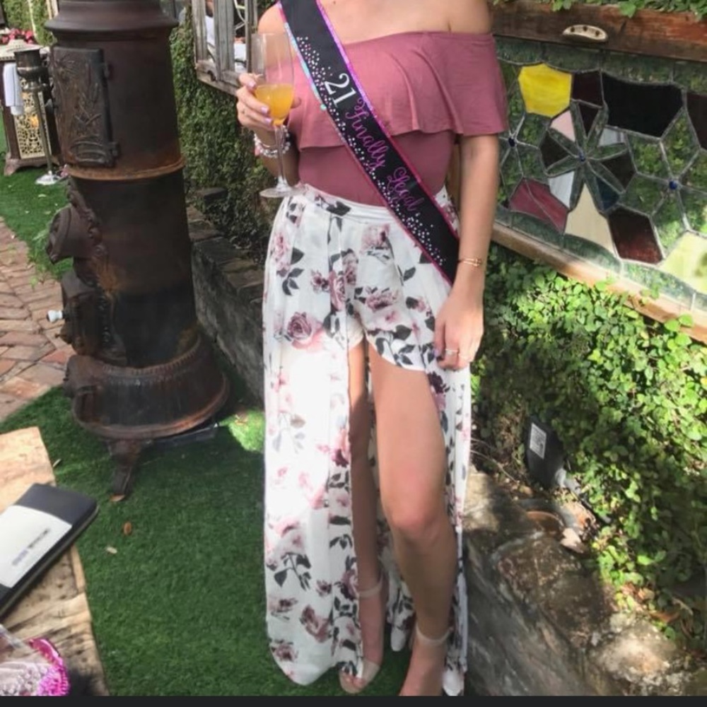 floral skirt